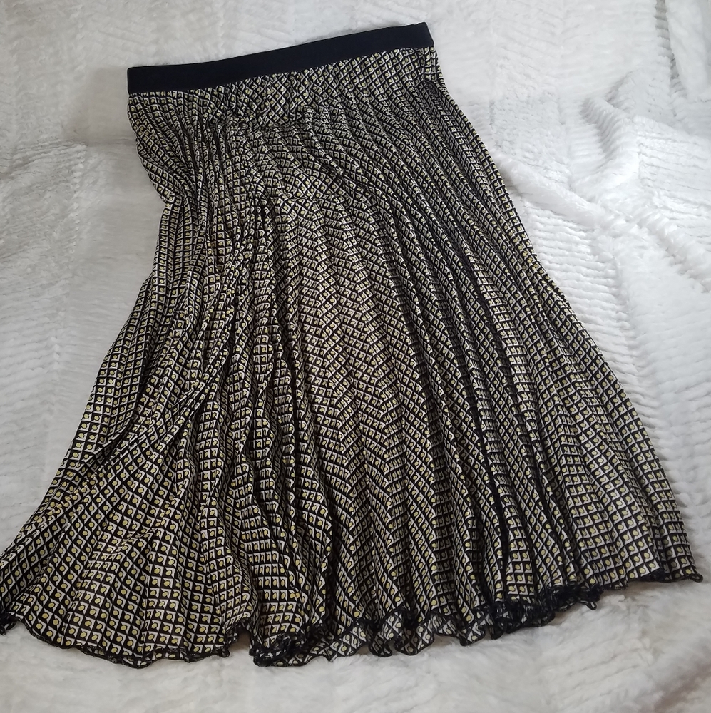 NWT Max Studio pleated patterned midi skirt